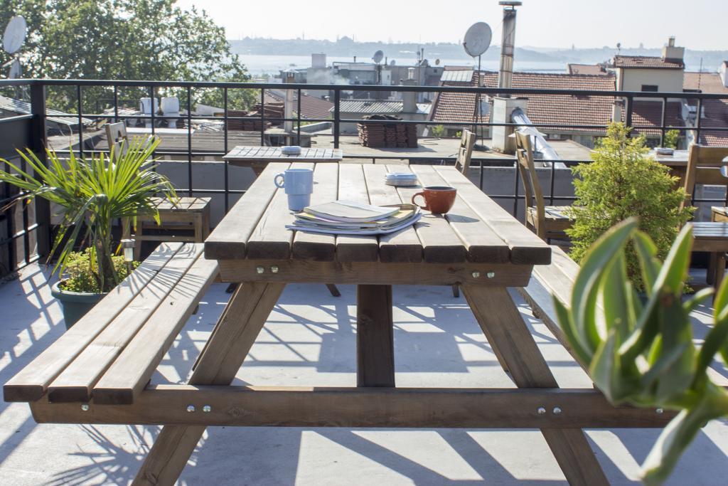 Hush Hostel Moda Istambul Exterior foto